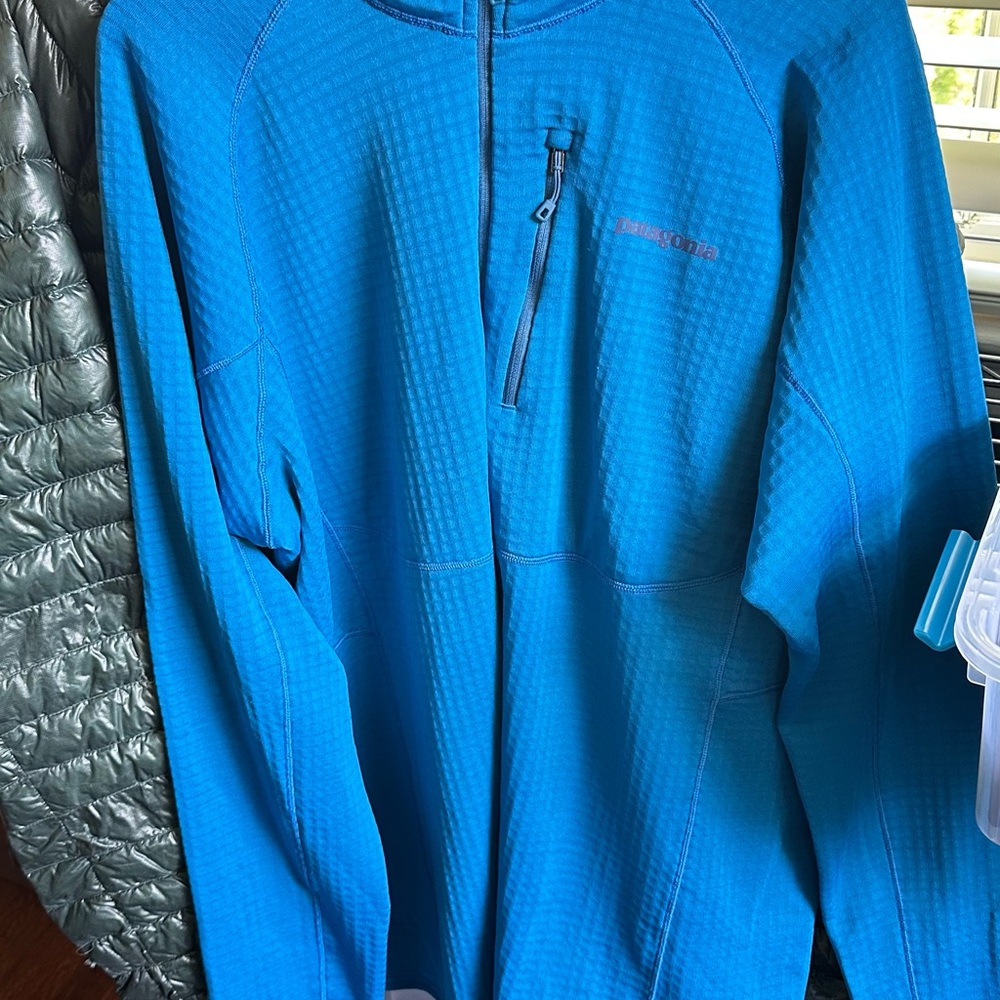Patagonia R1 XL great condition